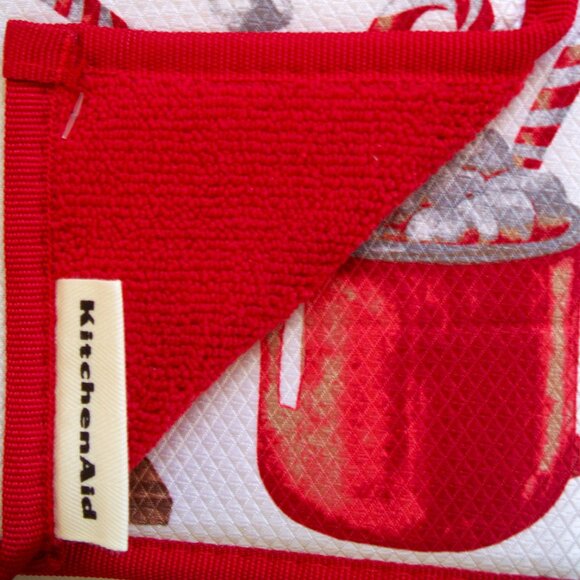 KitchenAid Set of 2 Reversible Drying Mats Red White Peppermint Mocha Coffee NIP - Picture 3 of 5